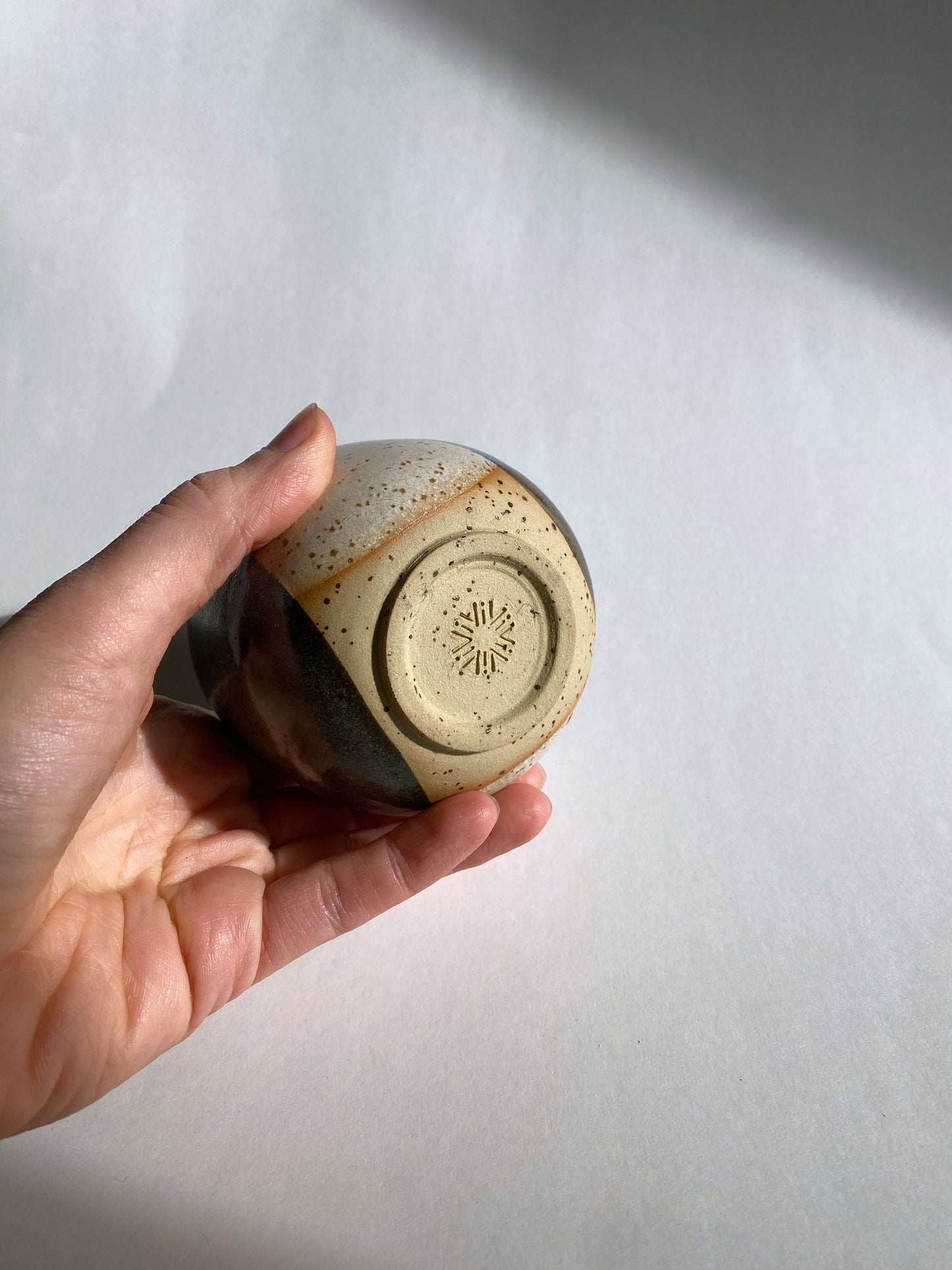 Round Cup ~ Eclipse 240 ml