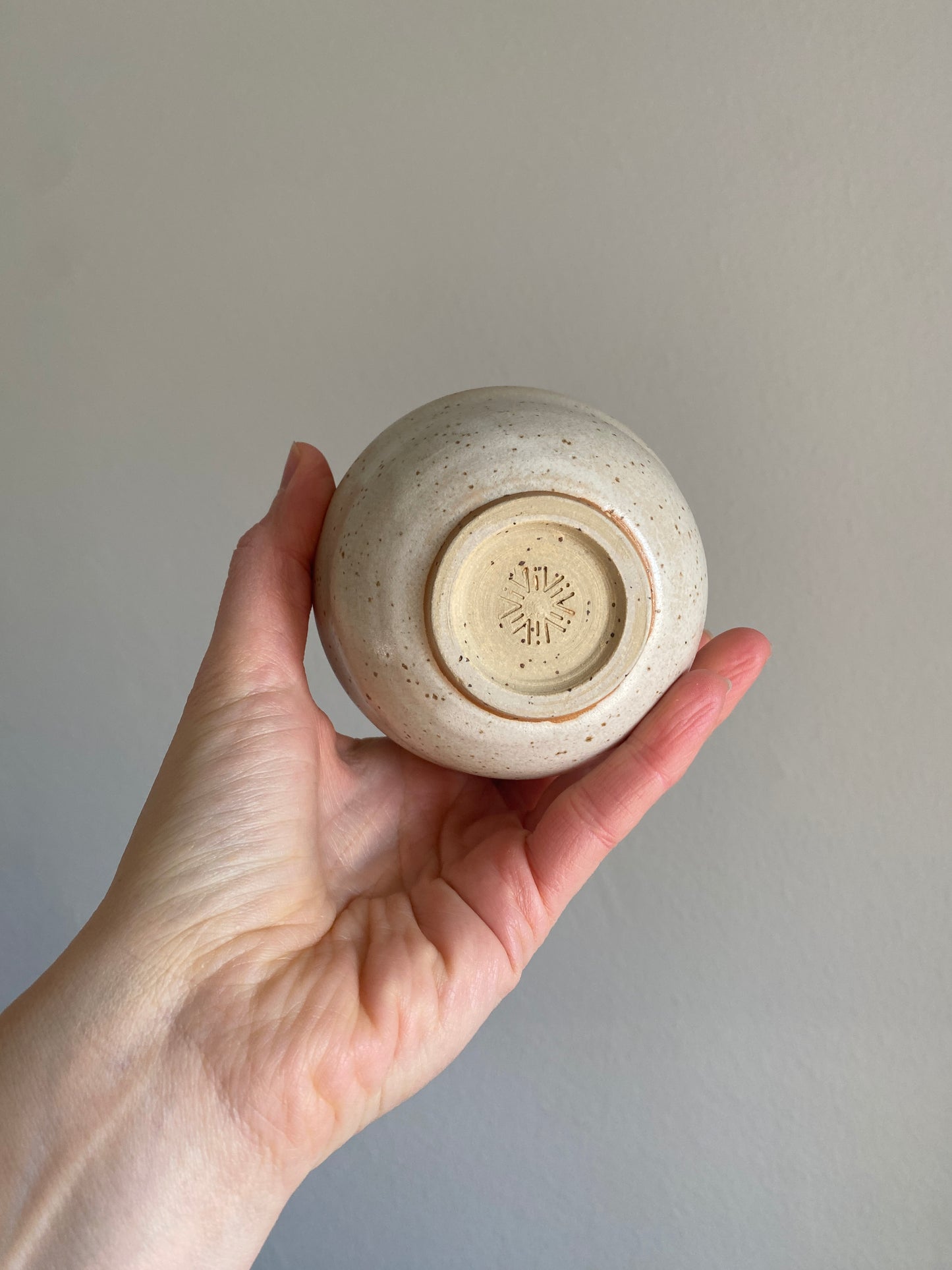 Curvy Cup ~ Beige 250 ml
